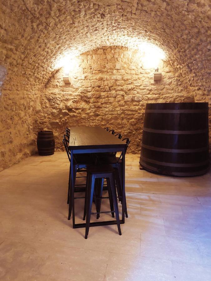 La Closerie D'Escalin Gite 12 Personnes Et Jacuzzi La Garde Adhemar Luaran gambar