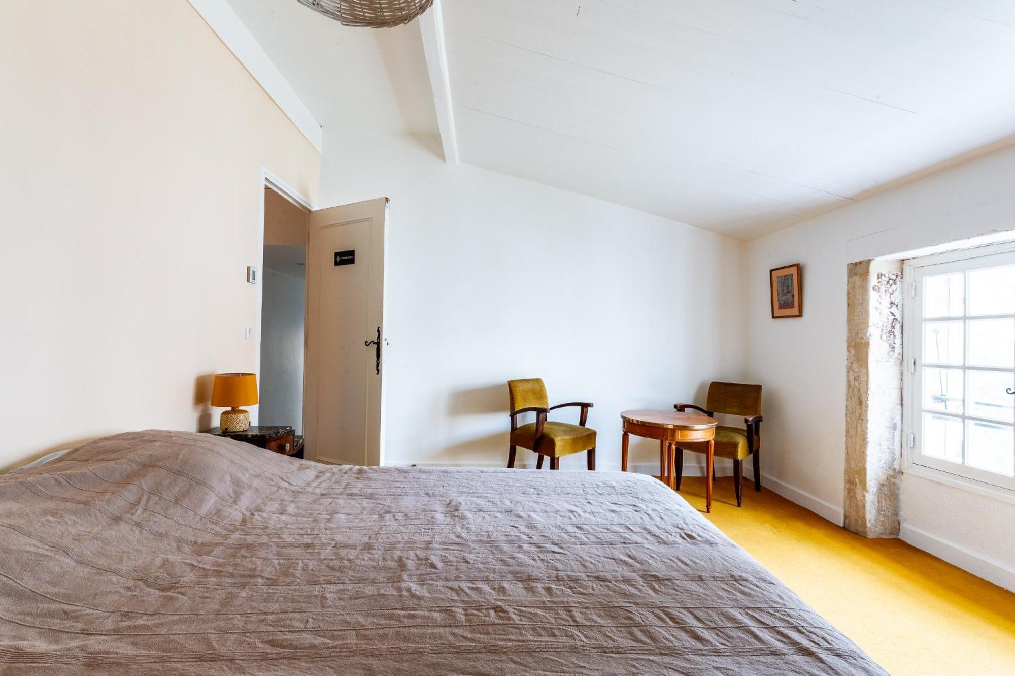 La Closerie D'Escalin Gite 12 Personnes Et Jacuzzi La Garde Adhemar Luaran gambar